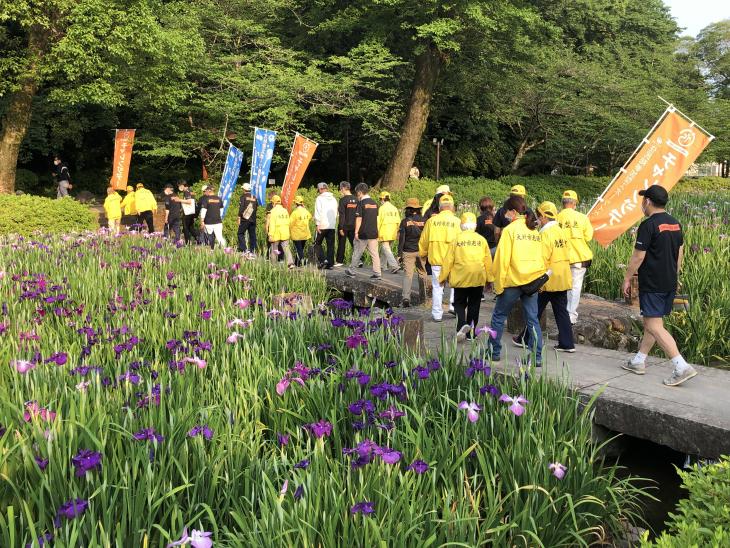 濱田謹吾少年ウォークにて大村公園を歩く様子