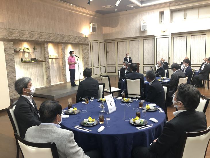 大村商工会議所通常議員総会懇親会の様子