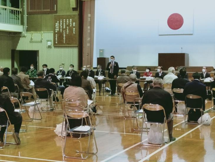 萱瀬地区別ミーティングの様子