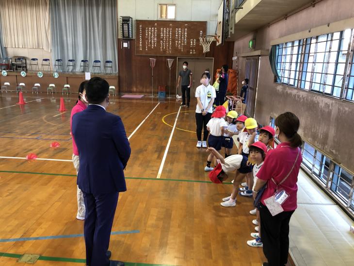 大村幼稚園第21回運動会前ごあいさつの様子