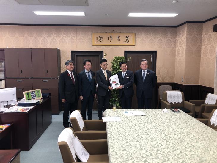 要望活動（国道34号大村・諫早間整備促進期成会）の様子（秋野議員1）