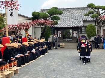 黒丸踊り法養祭の様子1