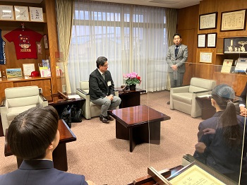 日本学校農業クラブ全国大会農業鑑定競技、結果報告の様子2（諫早農業高校）