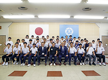 九州および全国中学校体育大会出場激励の様子3