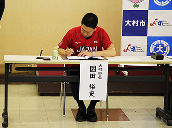 ソフトボール女子TOP日本代表チーム国内強化合宿事業覚書締結発表記者会見の様子2