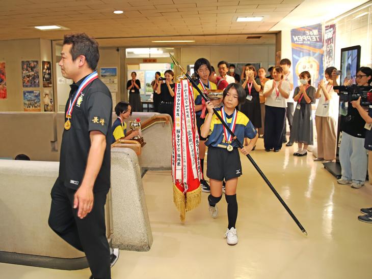 JVA第45回全日本バレーボール小学生大会出場報告の様子2