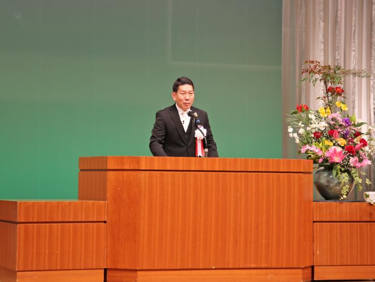 市制施行84周年記念大村市表彰式の様子2