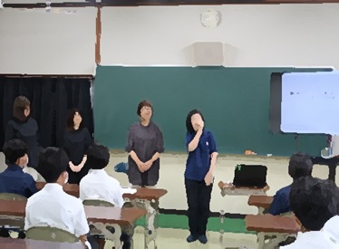 r6kayatyu0903-2p1