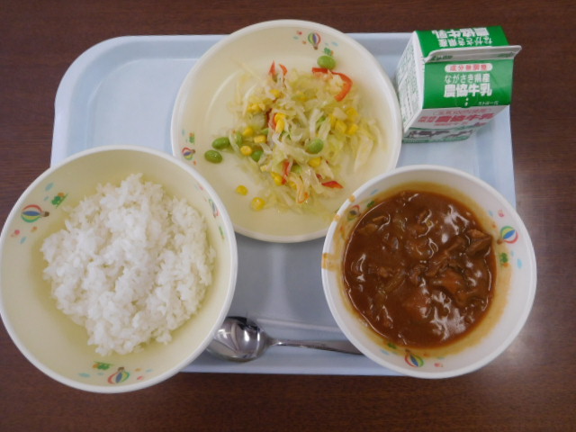 給食