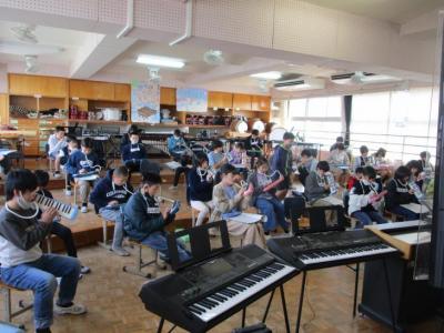 12月8日5年生音楽