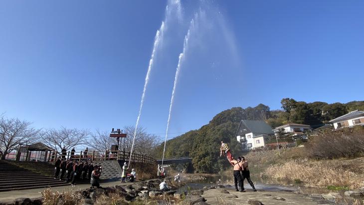 令和5年放水の様子2（鈴田川）