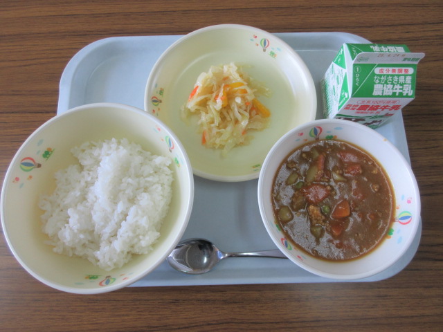 給食