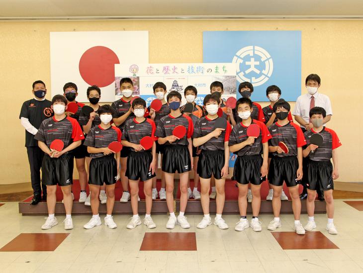 九州中学校選抜卓球大会結果報告（西中卓球部）集合写真