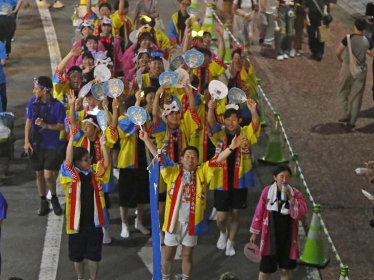 夏越まつり総踊りの様子2