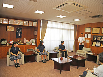 第71回全国高等学校総合体育大会フェンシング大会出場報告の様子2