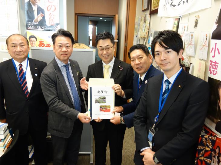 国道34号大村・諫早間整備促進期成会要望活動の様子（秋野参議院議員）