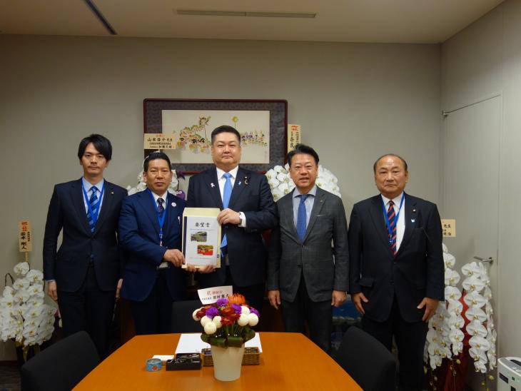 国道34号大村・諫早間整備促進期成会要望活動の様子（山本参議院議員）