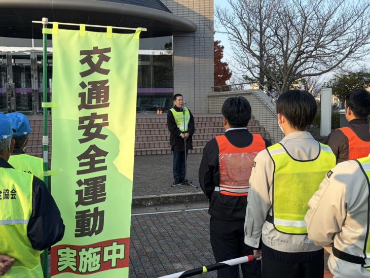 飲酒運転根絶・早め点灯ハンドプレートキャンペーンの様子1