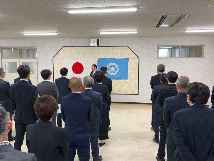 異動辞令交付式(部課長級および役職定年者)の様子4