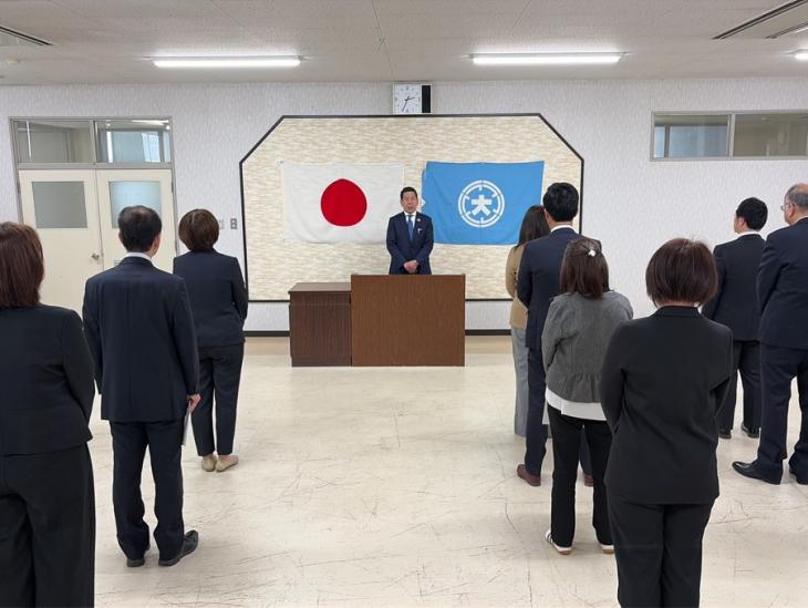 異動辞令交付式(課長補佐)の様子2