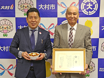 第16回からあげグランプリ受賞報告の様子1
