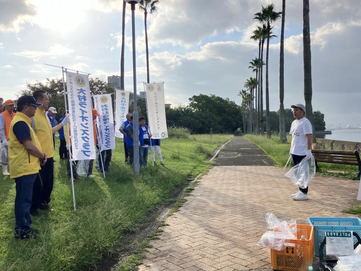 水辺の一斉清掃(ライオンズクラブ国際協会337-C地区)の様子1
