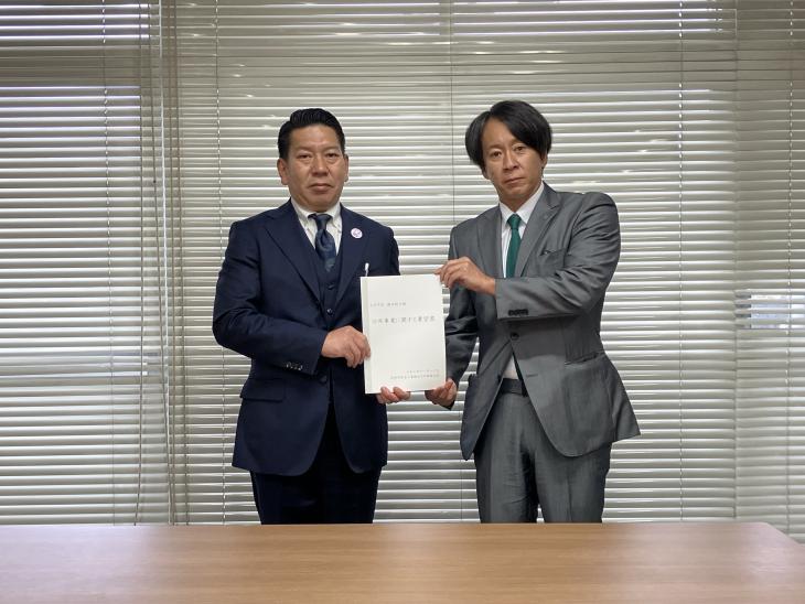 要望書提出の様子(板金工業組合)1