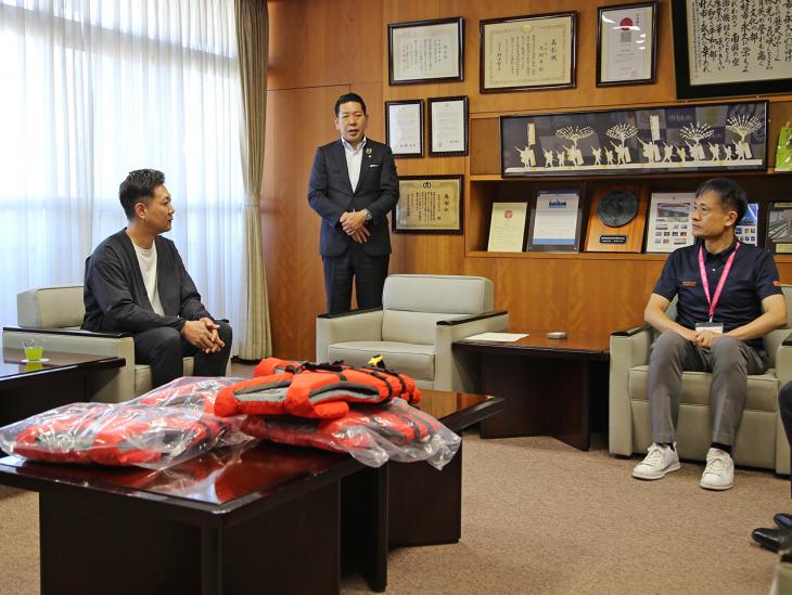 ライフジャケット寄贈式の様子2