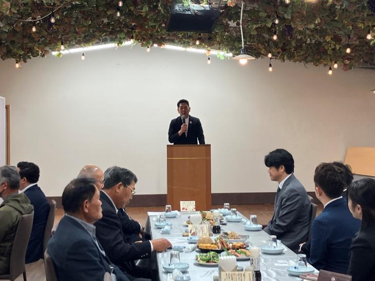 大村市相撲協会通常総会懇親会の様子