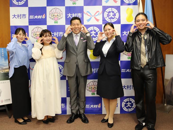 二十歳と市長との懇談会の様子1