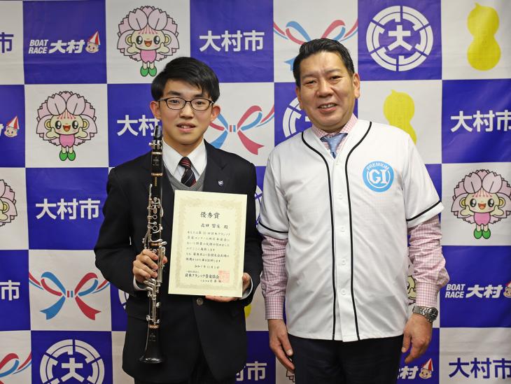 日本クラシック音楽コンクール出場結果報告の様子1