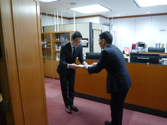 要望活動（防衛省）の様子（大和事務次官）