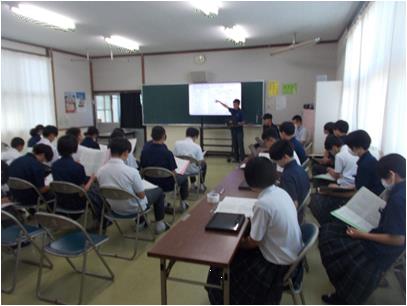 r8kayatyu0612p1