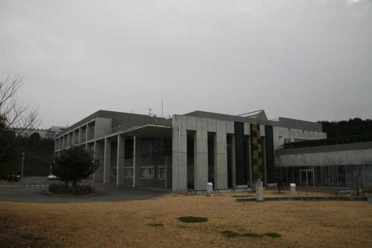 長崎県環境保健研究センター