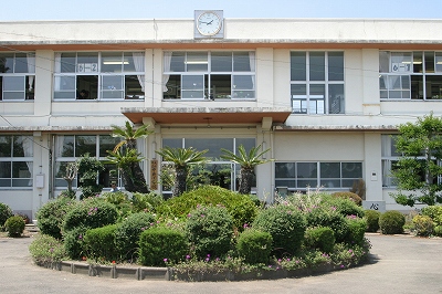 小松市立松東中学校