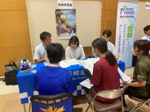 企業紹介の様子1