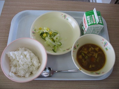 給食