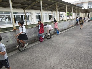 一輪車